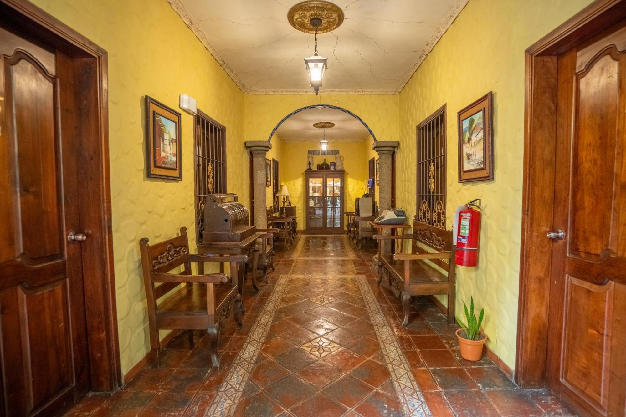 Hotel Caxa Real Comayagua Exteriör bild