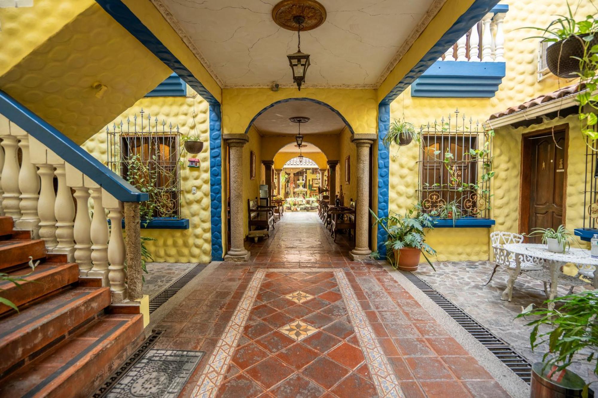 Hotel Caxa Real Comayagua Exteriör bild